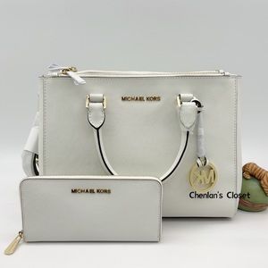 🌟NeW! Michael Kors Sutton MD Set